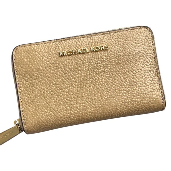 Michael Kors Pebbled Leather Wallet in Taupe EUC - Picture 1 of 4